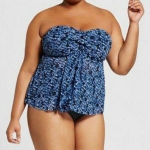 Ava and Viv strapless swim top